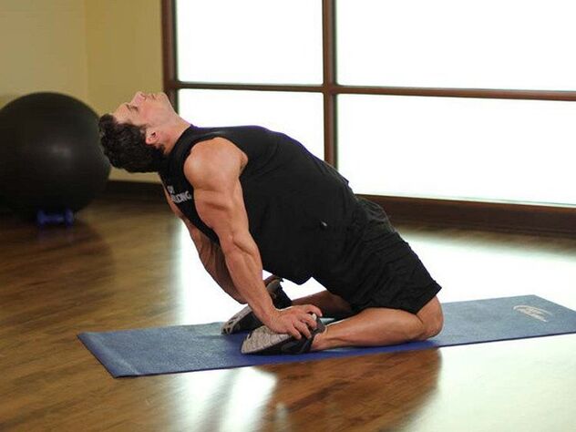 Entraînement du matin pour agrandir le pénis masculin